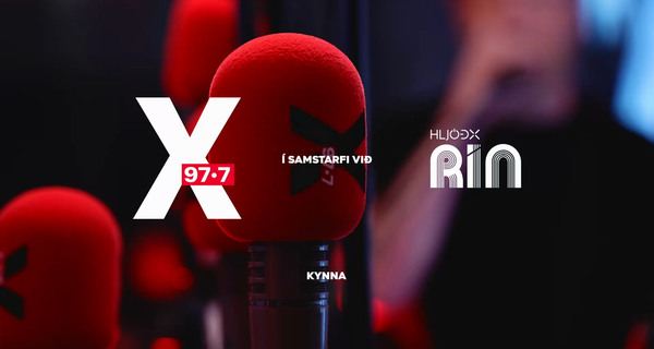 X977