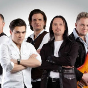 Земляне - Maximum